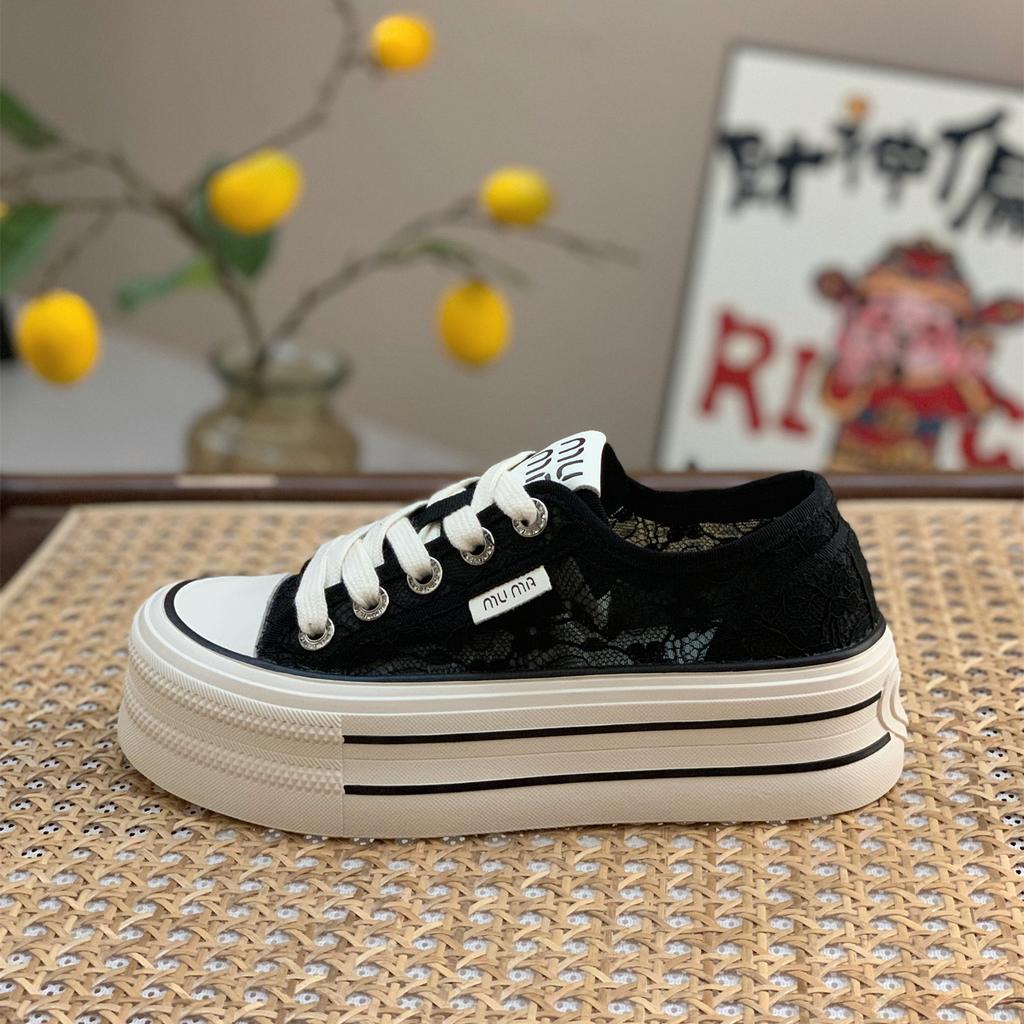 Mesh Breathable Little White Shoes Women's 2025 New Summer Super Fire Platform Canvas Shoes Niche Versatile Casual Board Shoes