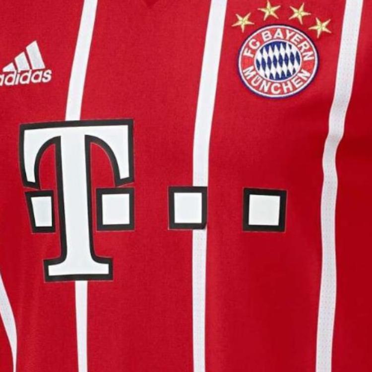 Adidas Bayern Munich 17-18 Home Game Replica Striped Round Neck Straight Cut Short Sleeve Soccer Jersey Men Tops Red AZ7961
