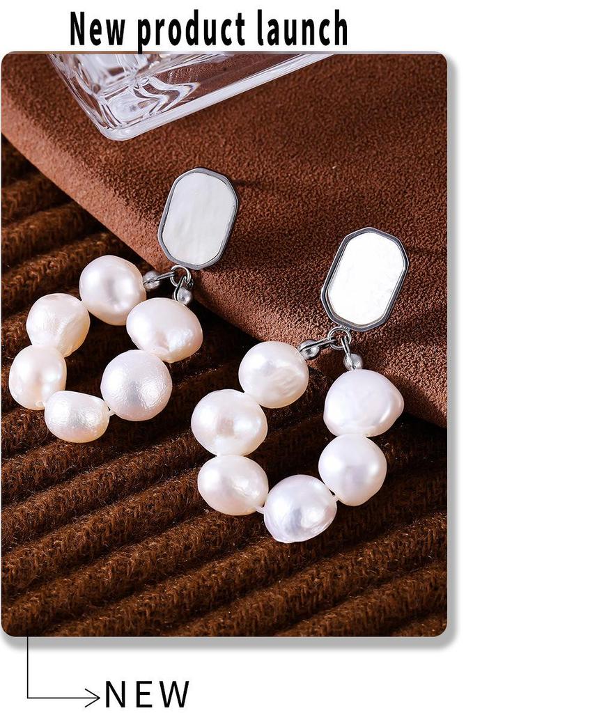 Qiong Yao Freshwater Pearl Shell Stud Earrings for Women - Light Luxury & Sweet Temperament Style