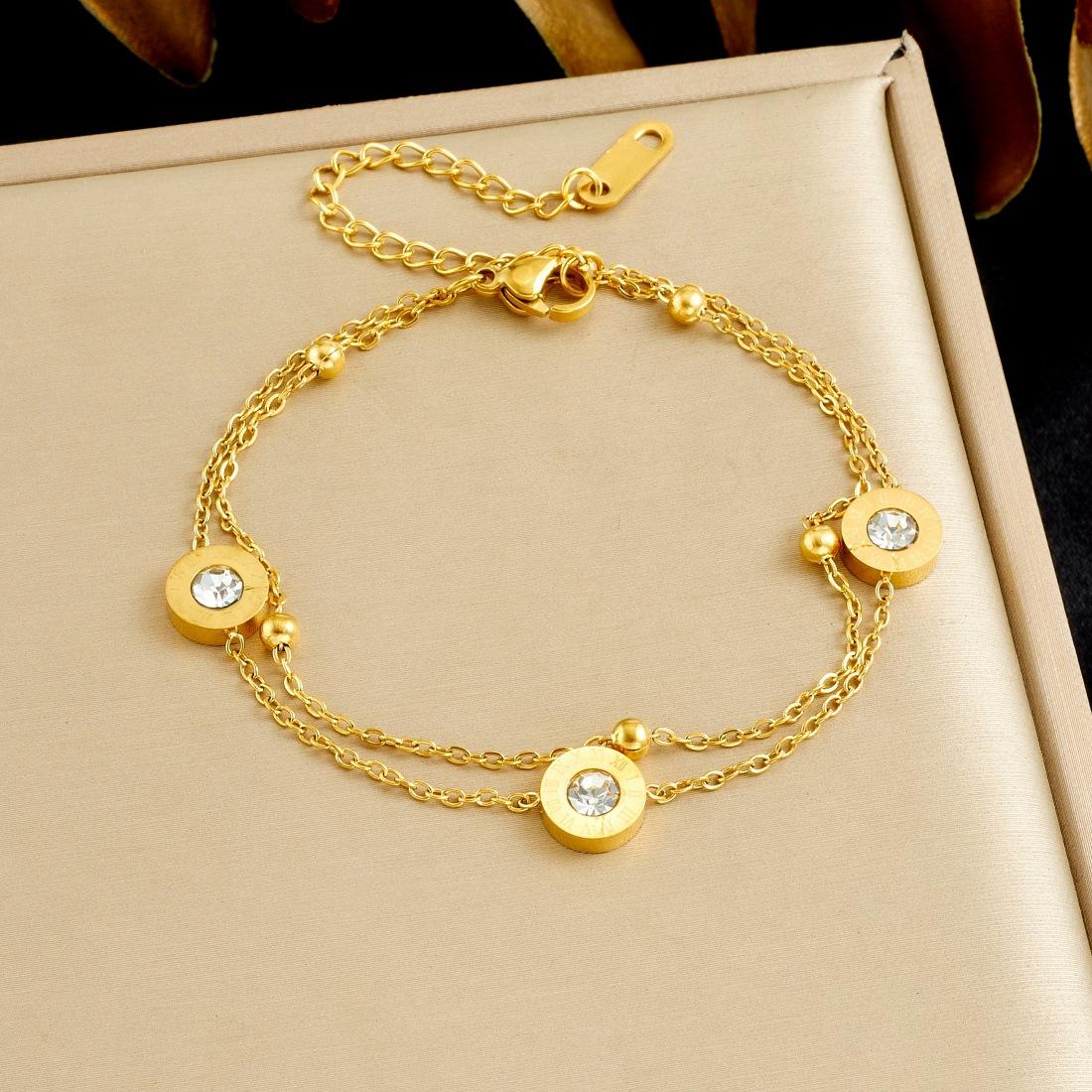 Позолоченный многослойный браслет с кубическим цирконием Изящная цепочка с круглым подвесом Ювелирное изделие золотой
