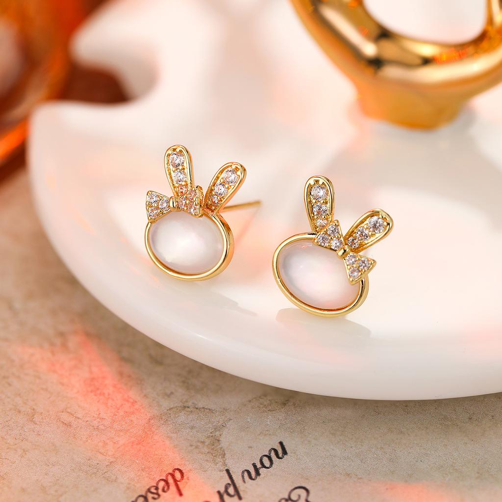 Hochwertiger Luxus Natürliche Muschelohrstecker S925 Silbernadel Ohrringe Leichter Luxus High-End Stil Temperament Ohrringe Frauen