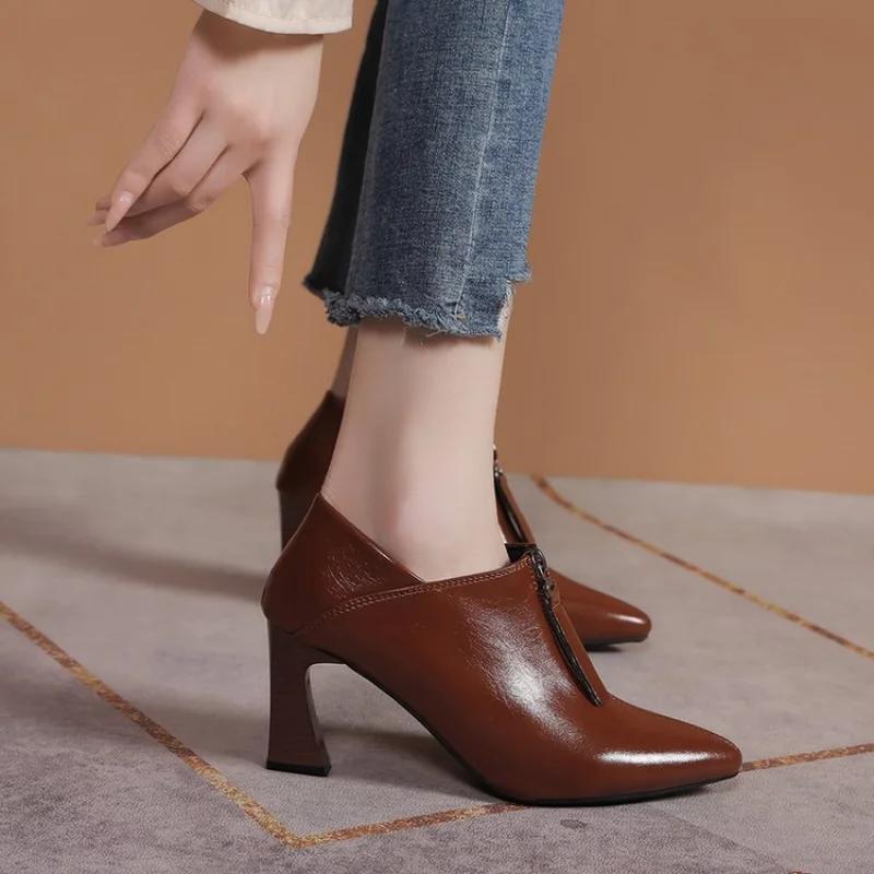 

Женские туфли с острым носком на высоком каблуке Элегантные массивные туфли Женские весенние новые модные босоножки Дизайнерские офисные туфли на молнии 40 коричневый