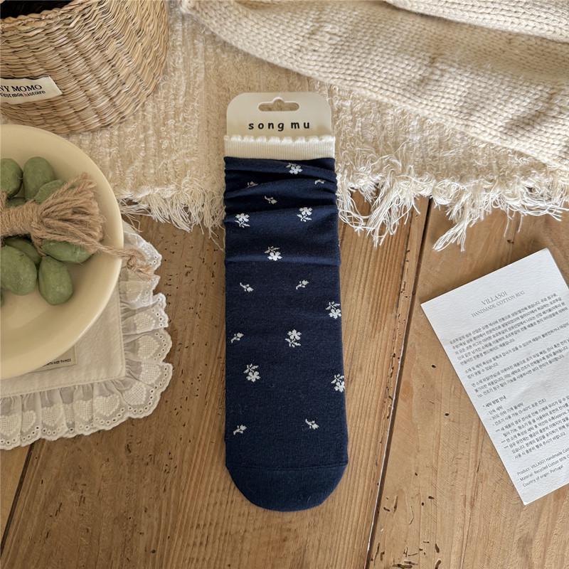 Japanese Blue & White Floral Mid-Calf Socks, Cute Bow & Lettuce Edge