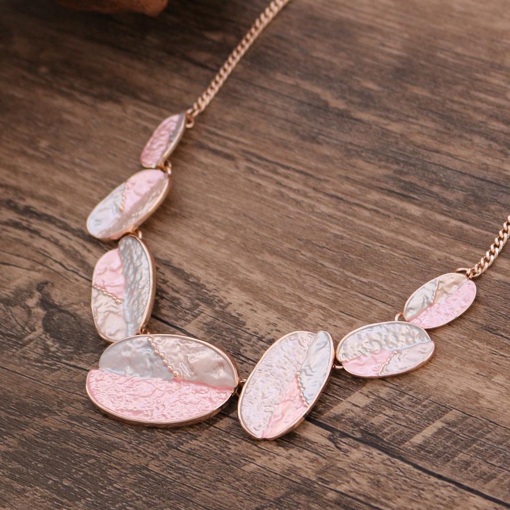 Enamel geometric starfish necklace, women's simple high-end irregular flower necklace