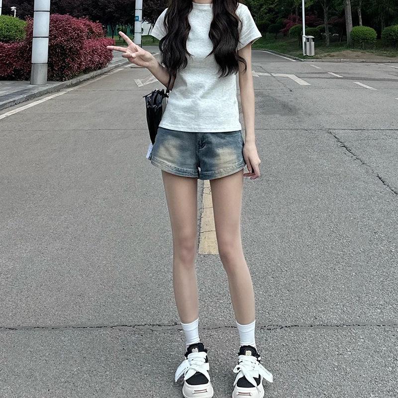 Women s Summer 2023 High-Waisted Retro Denim Shorts - Elastic, Faded, A-line Slimming Fit Small