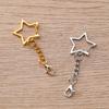10 szt. Karabińczyk sprężynowy w kształcie gwiazdy: Z łańcuszkiem z klamrą do zawieszania, otwartym kółkiem i metalowym karabińczykiem obrotowym. Do wyrobu biżuterii