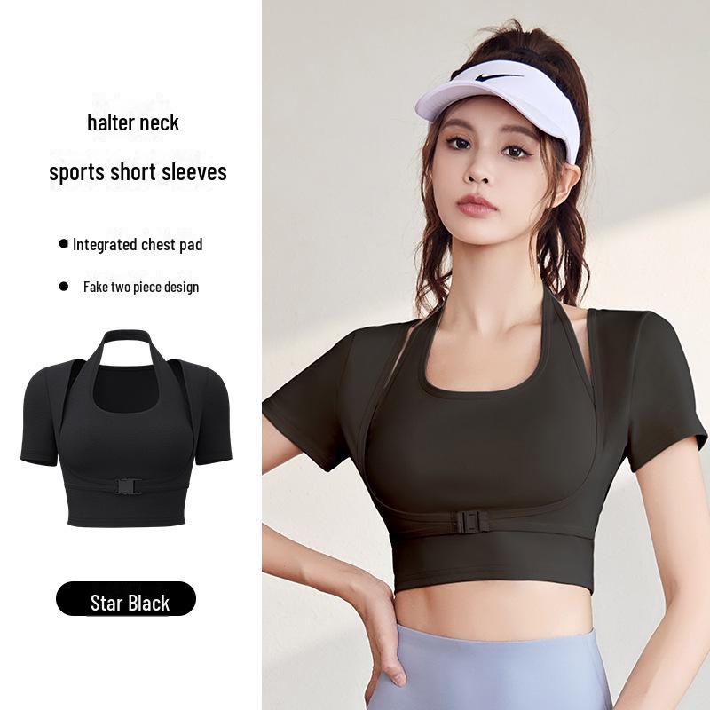 

Костюм для йоги персикового цвета с лямкой через шею и накладкой на грудь — короткий рукав, облегающий крой L