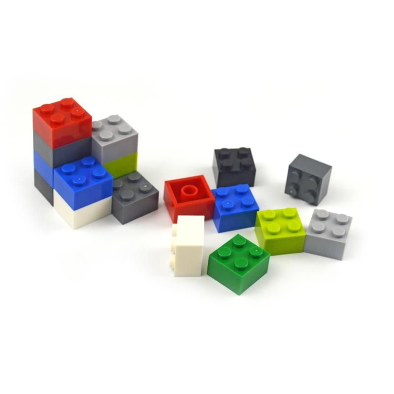 100pcs DIY Building Blocks 3003 Figures Thick Bricks 2x2 Dots Educational Creative Size Compatible With ing Plastic Toy