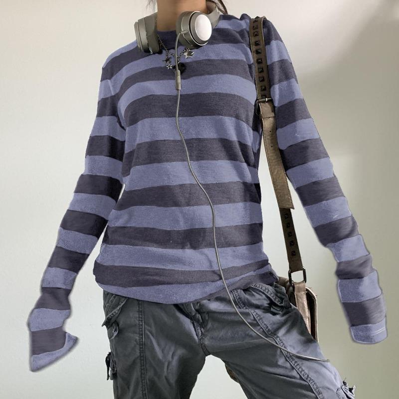 

2KWEIRD Женская трикотажная базовая футболка в стиле фейри-гранж Y2K Серая в черную полоску с длинным рукавом и круглым вырезом Топы Эмо-футболка M синий