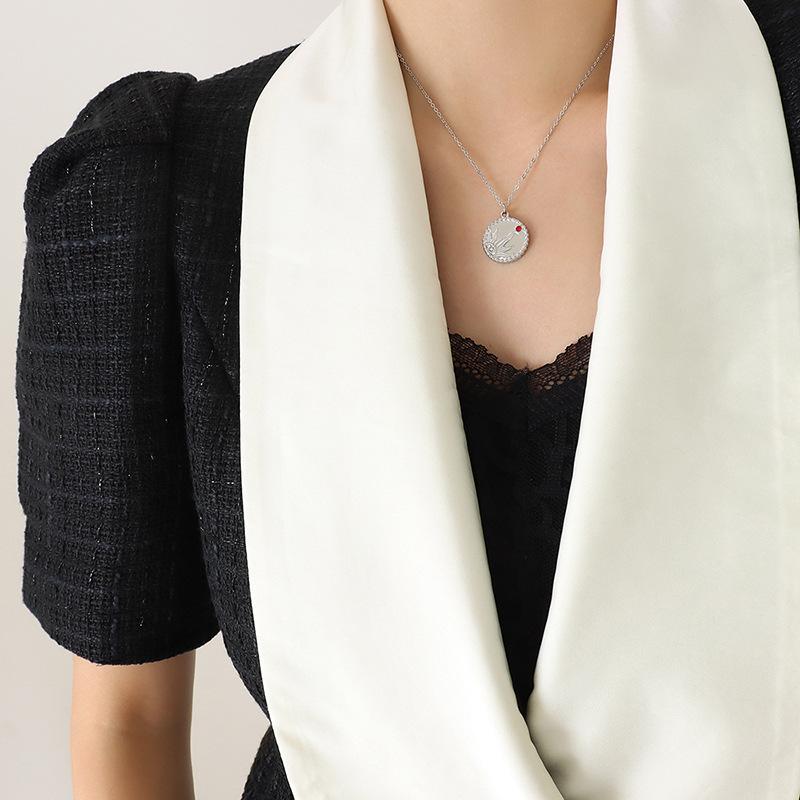 O-Chain Geometric Type European Beautiful Woman Cold Wind Sunrise Refraction Necklace Titanium Steel Round Brand Zircon Inlaid Accessories