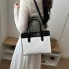 New color matching women's casual new texture spring and summer fashion large capacity portable shoulder messenger bag