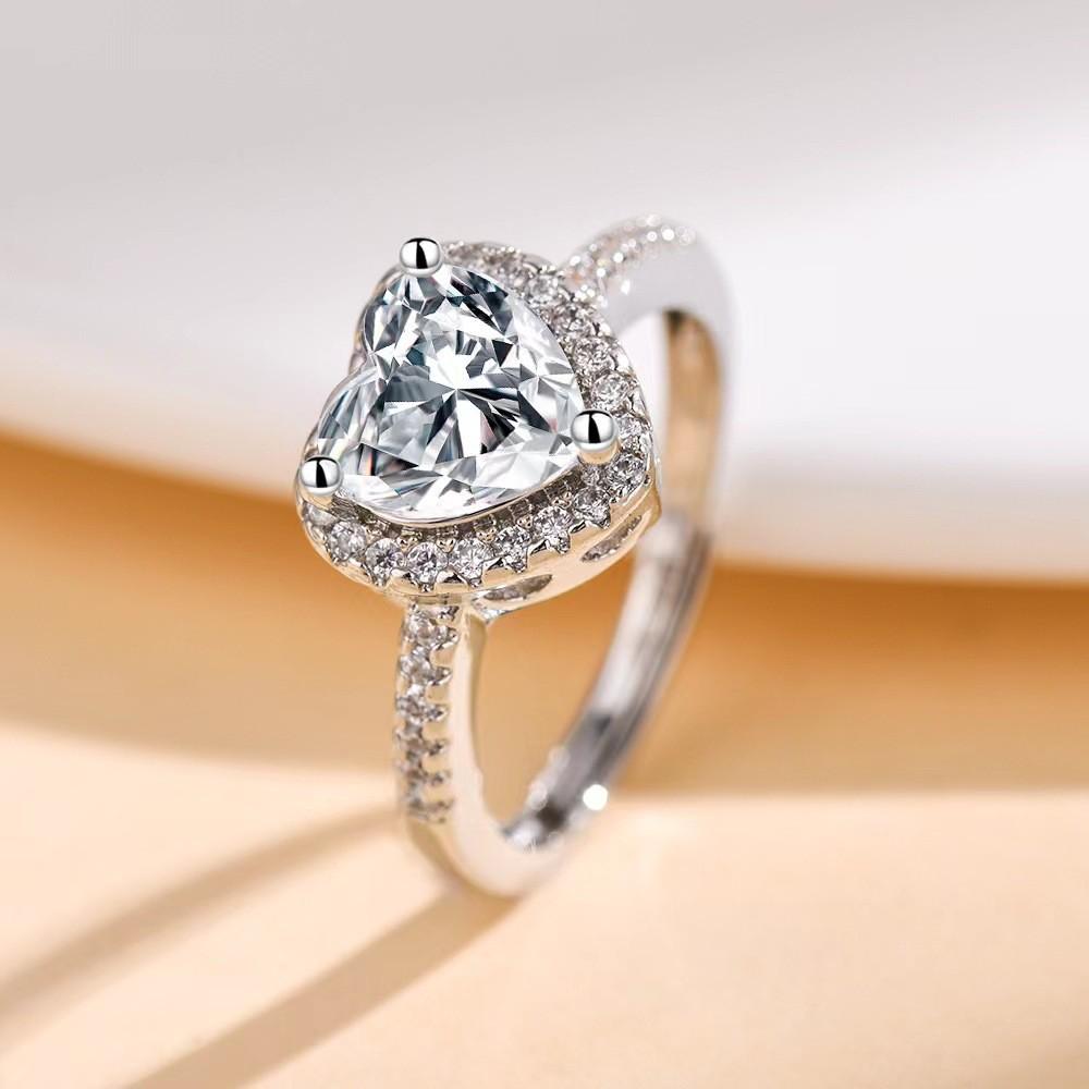 TikTok Influencer Inspired Moissanite Six-Prong Wedding Ring for Women - One Carat Jewelry