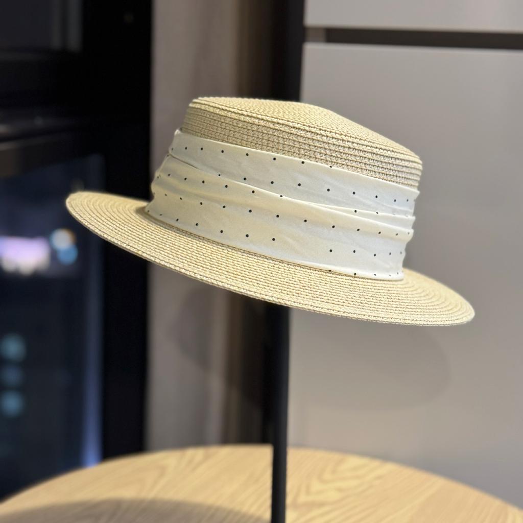 Spring and Summer Sunscreen Elegant French Polka Dot Vacation Top Hat Women Travel Beach Hat Fashion Flat Top Straw Hat
