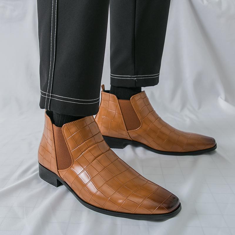 Fashion High-quality Men's Pointed Business Casual Short Boots Fashion Brand Men's Autumn New Style Comfortable Chelsea Leather Shoes