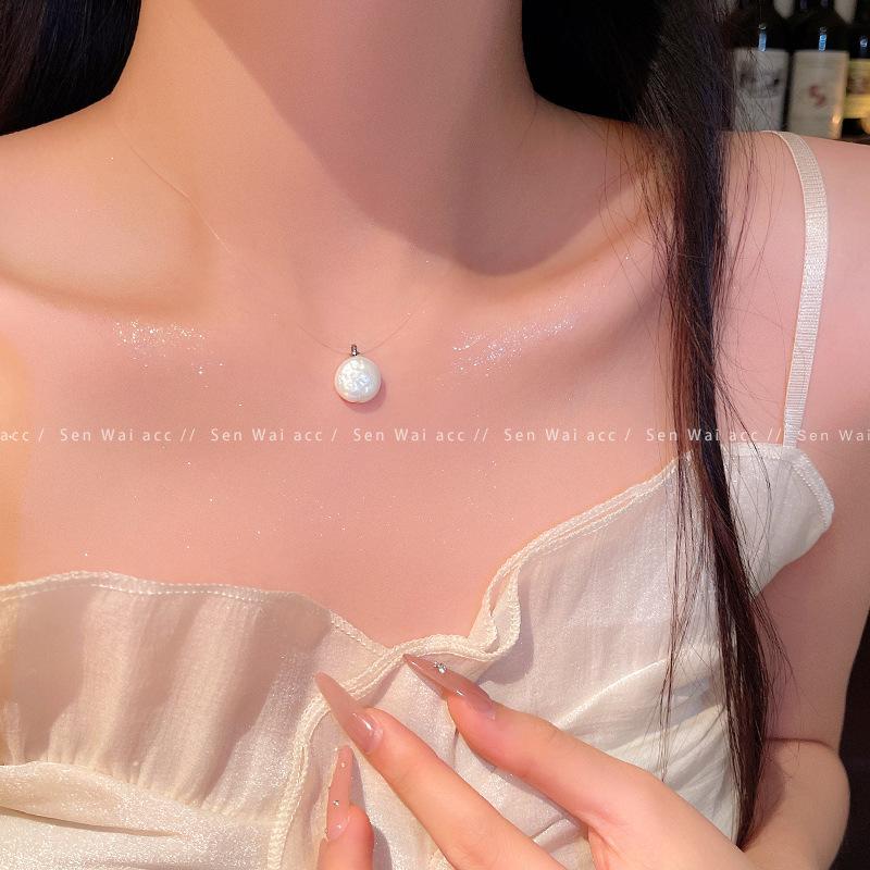 Korean retro titanium steel necklace women's versatile high-end pearl pendant ins wind niche collarbone chain jewelry wholesale