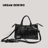 Bags American Retro Shoulder Tote Bags Rivet Locomotive Bags Women Fashion Commuter Messenger Bags Women