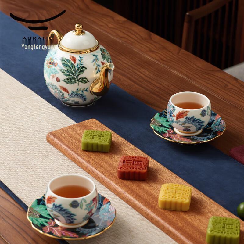 Yongfengyuan 'Happiness Full Garden' 6-Piece Ceramic Chinese Tea Set