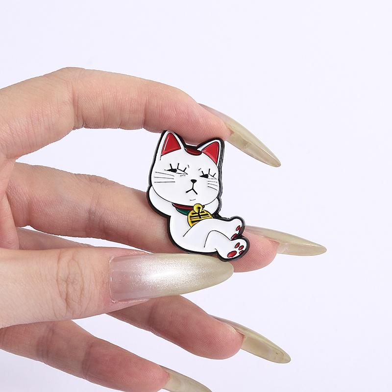 Cute Lucky Cat Enamel Pins Custom Cat Running Exercise Brooches Lapel Badges Clothes Animal Jewelry Gift for Kids Friends