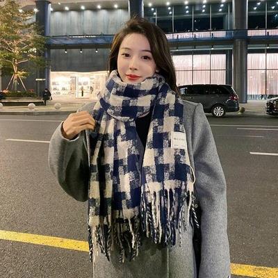 Korean Fashionable Scarves Checkered Fluffy Scarf Winter Windproof Warm Scarves Woman's Versatile Scarves