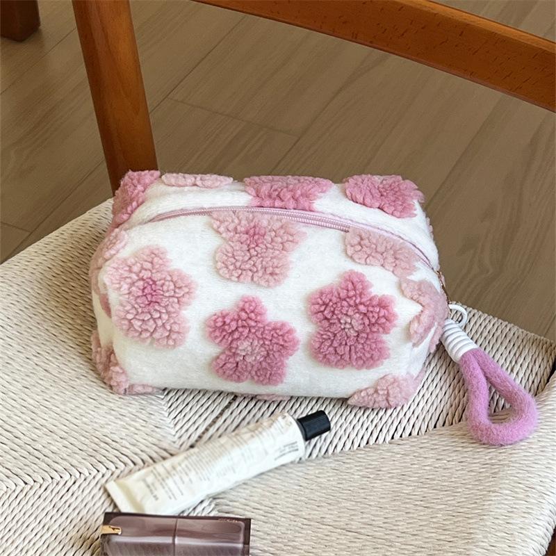 Cute Sweet Plush Makeup Bag Large Capacity Soft Storage Bag Large Clutch Portable Travel Cosmetic Toiletry Bags For Girls Gift