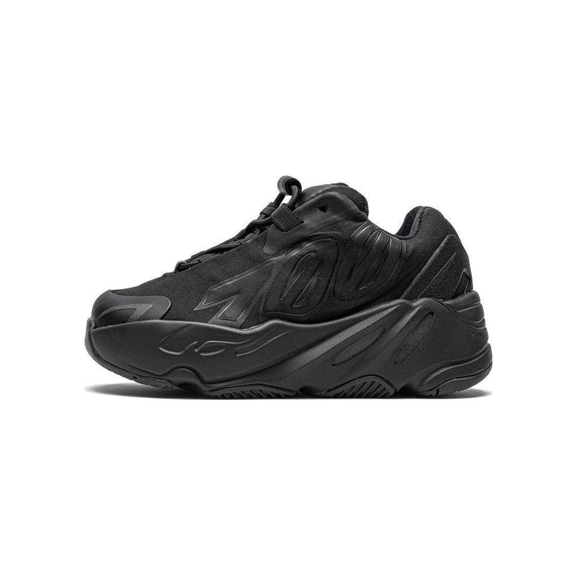 (TD) adidas Yeezy Boost 700 MNVN Infant  Triple Black  Baby FY4392 EU 25