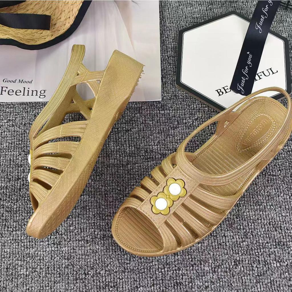 Summer New Sandals for Women Fashionable Outerwear Slope Heel Anti Slip Middle Aged and Elderly People Cold Slippers
