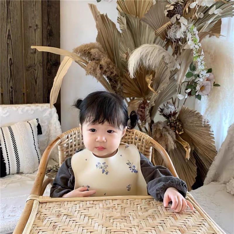 Quality Baby Bib for Eating Feeding, Waterproof Soft Silicone Material Adjustable Anti Dirty Kid Bib for Food Catcher Pocket