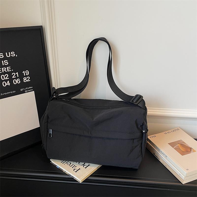 Women's Bag Solid Color Shoulder Bag Lightweight Tote Bag