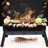 Grote opvouwbare draagbare zwarte BBQ-barbecuegrill buiten houtskoolreispicknick