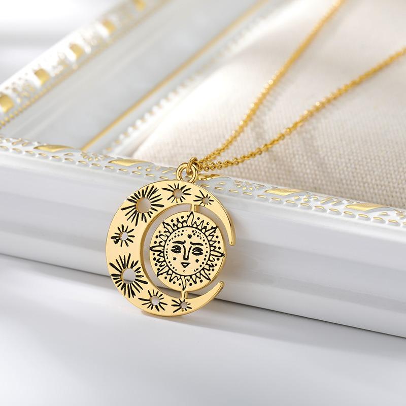 K gold-plated stainless steel simple sun and moon portrait necklace women's daily wear