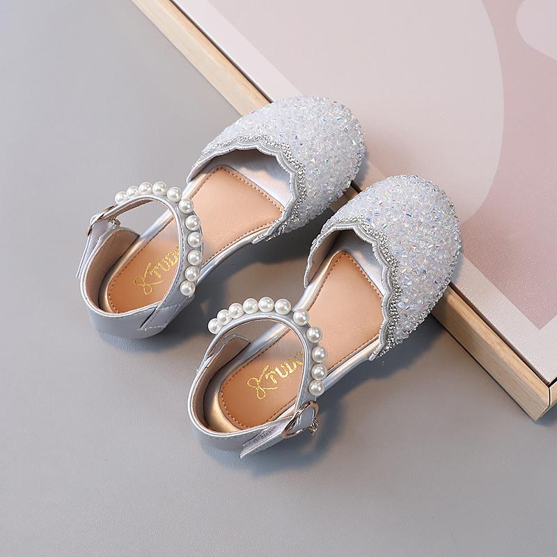 

Босоножки для девочек на свадьбу, детские туфли из кожи с кристаллами, весна-лето 2024, детская летняя обувь с жемчугом, принцесса 27 серебряный