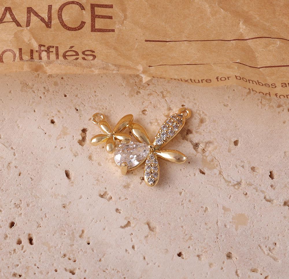 European & American Elegant Dragonfly Pendant Necklace, Niche Design, Cold Fashion