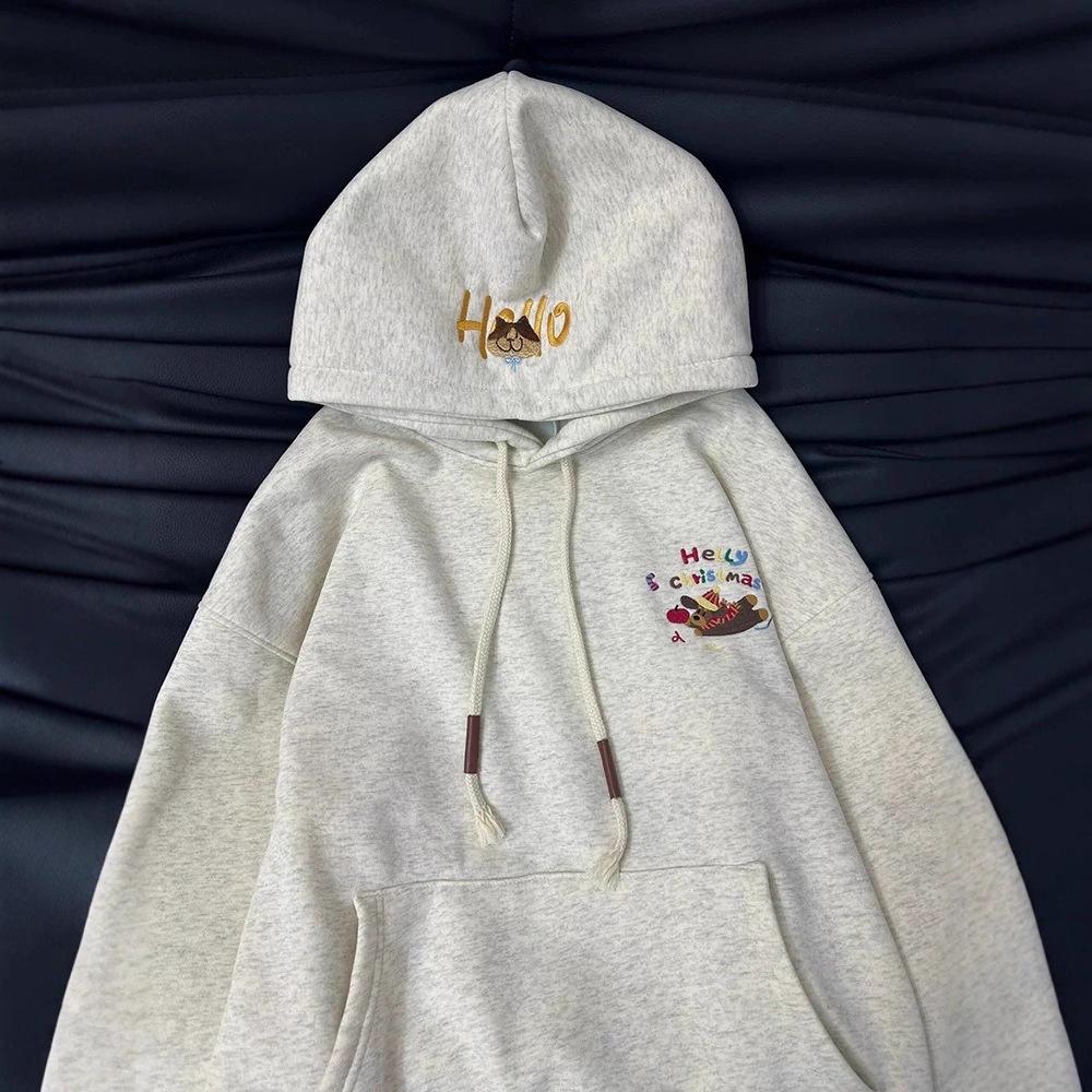Ein übergroßes, niedliches Hunde-Hoodie für Damen im lässigen Stil für Herbst und Winter