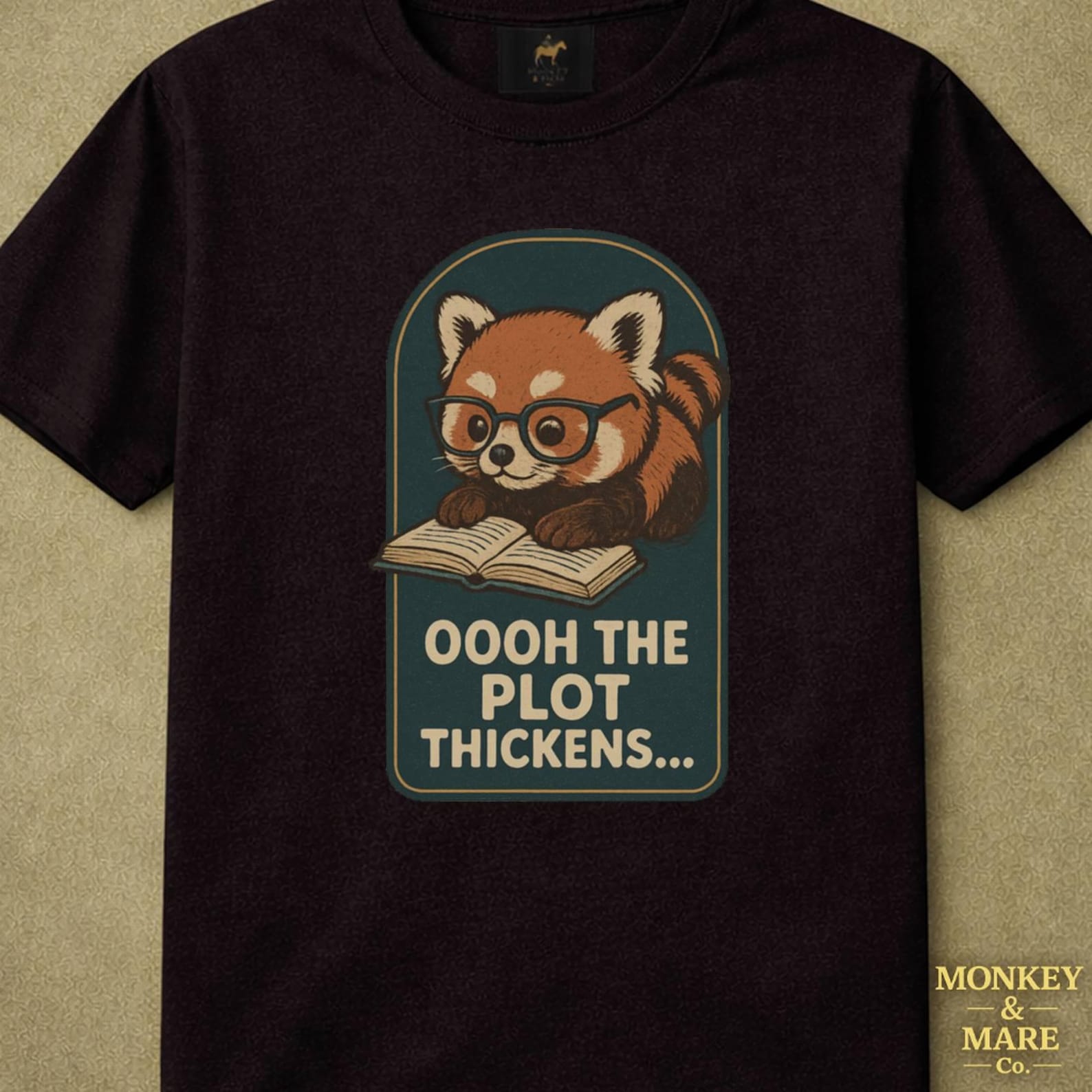 Red Panda Reader Shirt, Oooh The Plot Thickens, Cozy Book Lover Animal Humor Tee 2XL