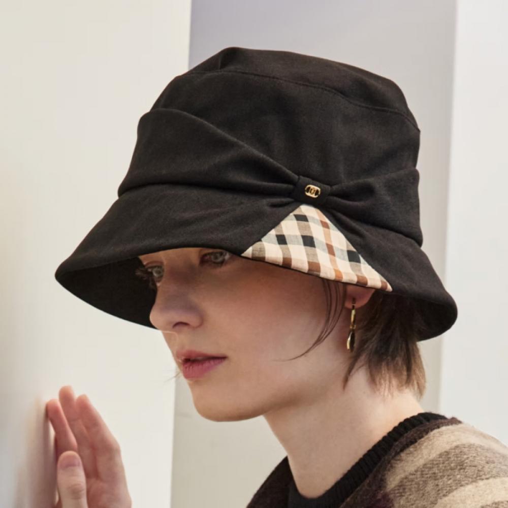 Daks Black Dd Logo Bucket Hat Dbhe5fs02bk Single option