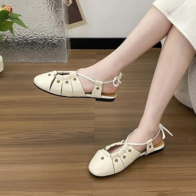 French versatile bag head sandals niche square head thick heel lace-up holiday cross strap Roman bag head sandals women's summer