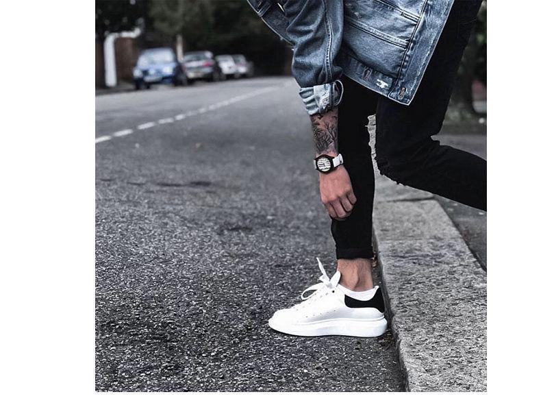 2024 Unisex PU-Leder-Sneakers: Dicke Sohle, Höhengewinn, Vielseitiger Stil