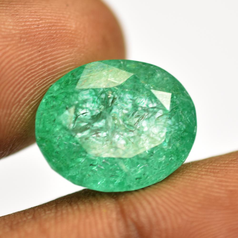 Natural Green Emerald Loose Gemstone 20.30 Ct Oval Cut for Jewelry Making and Gem Collections