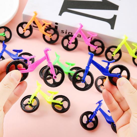 12Pcs Kids Mini Bicycle Model Movable Joints Plastic Bicycle Figurine Simulation Bike Toy Home Office Decoration Cycling Enthusiasts Gift