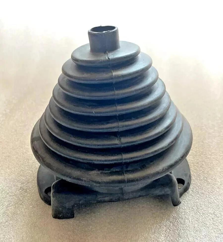 Mahindra 4500 5500 6000 Tractor Gear Shifter Rubber Boot 000031173B12 (OEM)