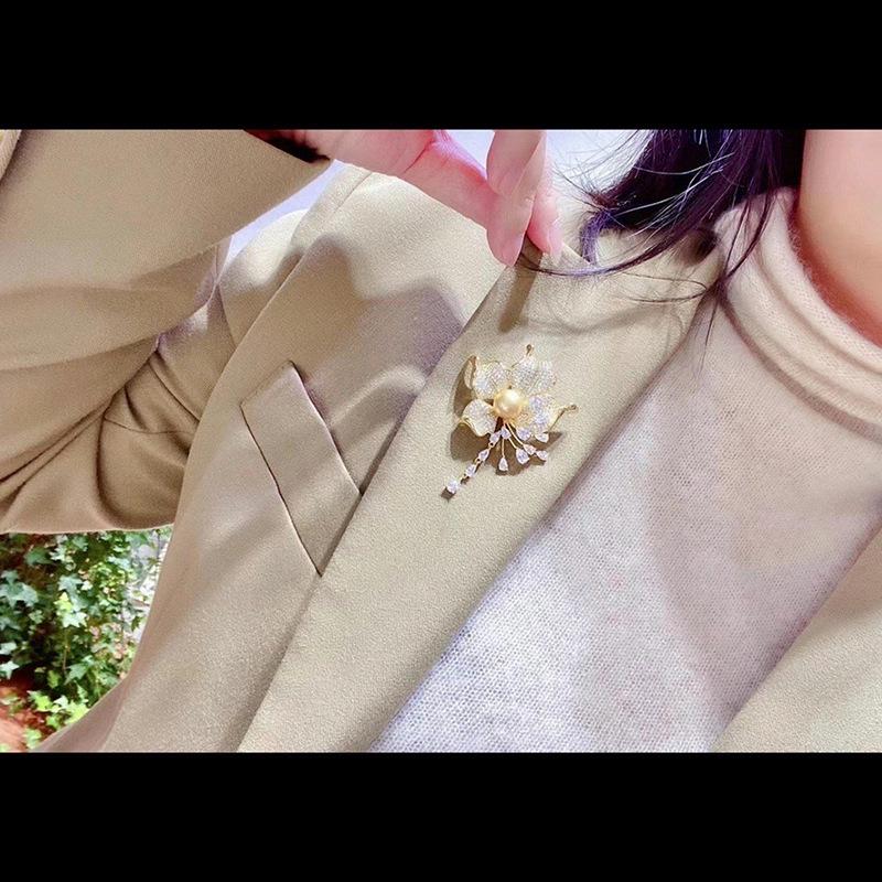 Gold-Plated Copper Pearl & Zircon Flower Tassel Brooch with Empty Setting