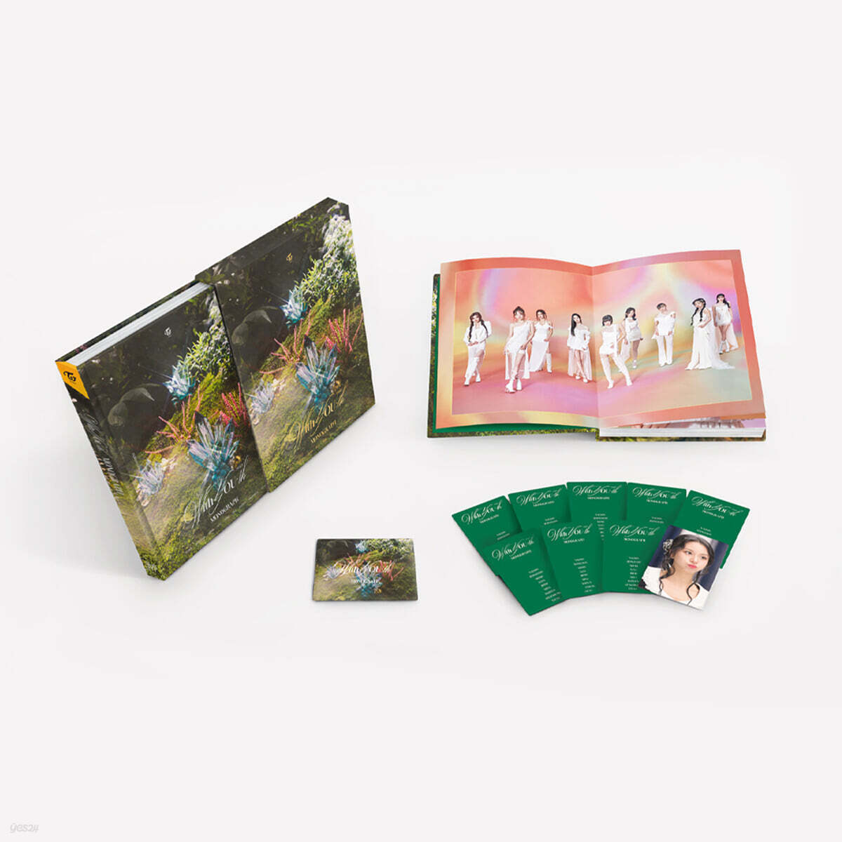 

TWICE - TWICE MONOGRAPH With YOU-th