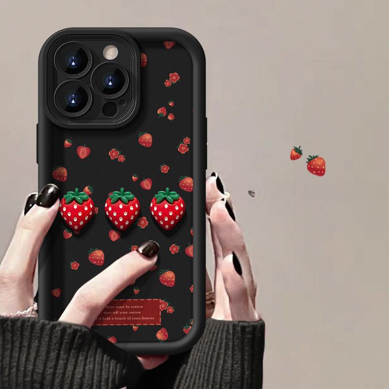 Anwendbar auf Apple 15 Handyhülle IPhone 13/14promax Erdbeerpuppe Schleife 12/11 Mattes Silikon