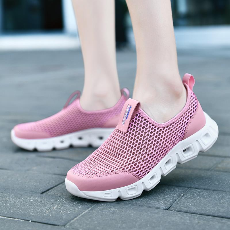 2025 new spring and summer breathable men and women of the same large size hollow mesh shoes one pedal couple light casual shoes