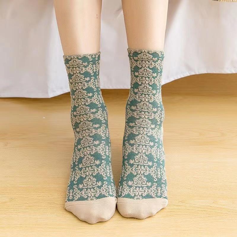 1/5 Pairs Palace Style Retro Relief Women's Socks Elegant Casual Wear Socks