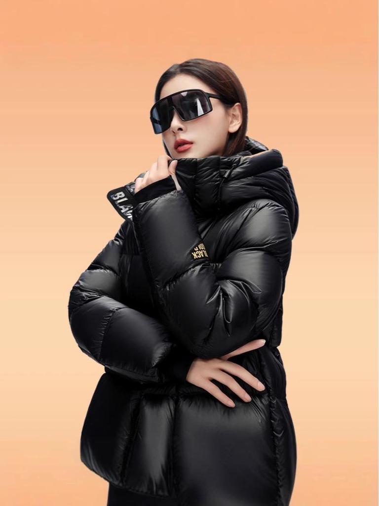 Black Gold Women's Long Goose Down Jacket 2025: Thick Winter Coat, Over-Knee, Unisex Couple Style.