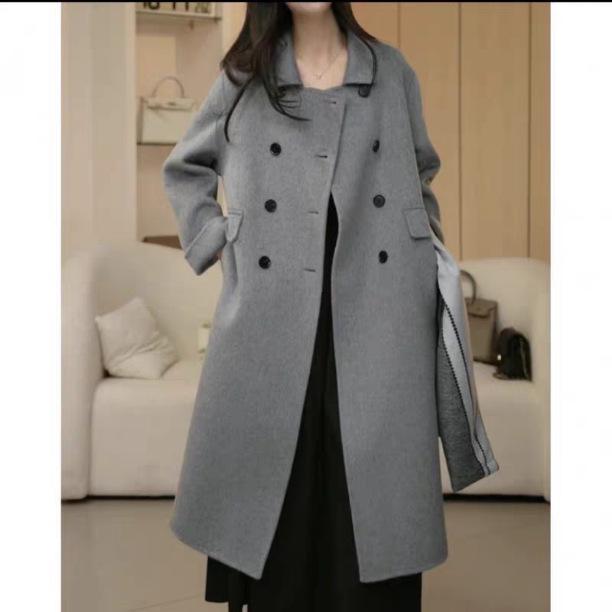 Hepburn-Style Double-Breasted Cashmere Coat for Women - 2024 Autumn/Winter Mid-Length Woolen Elegance