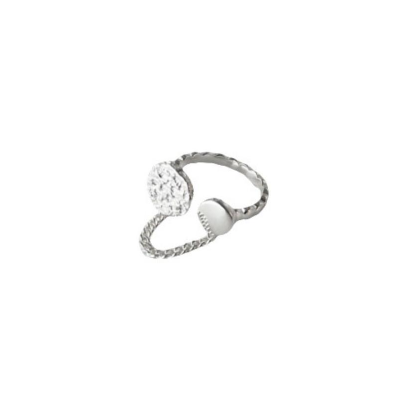 Stylish Korean-inspired Irregular Texture Ring For Women With Chic Geometric Design