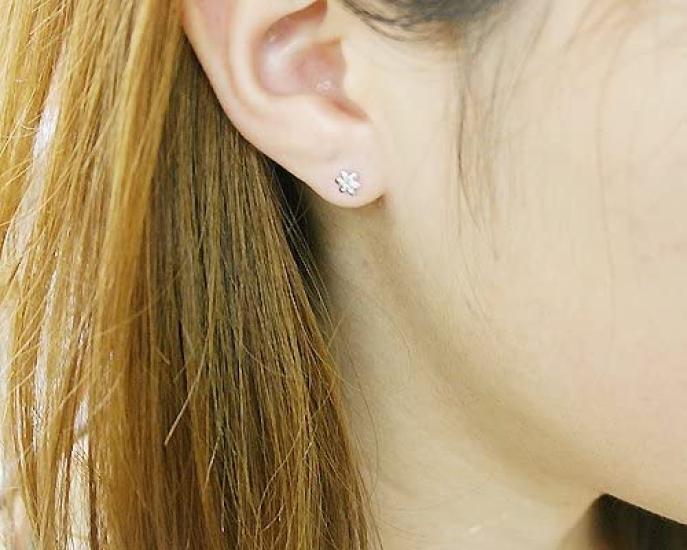 KASHIMA Pt900 Blommiga Örhängen [KASHIMA] [Platina] -Dekorationshänge-