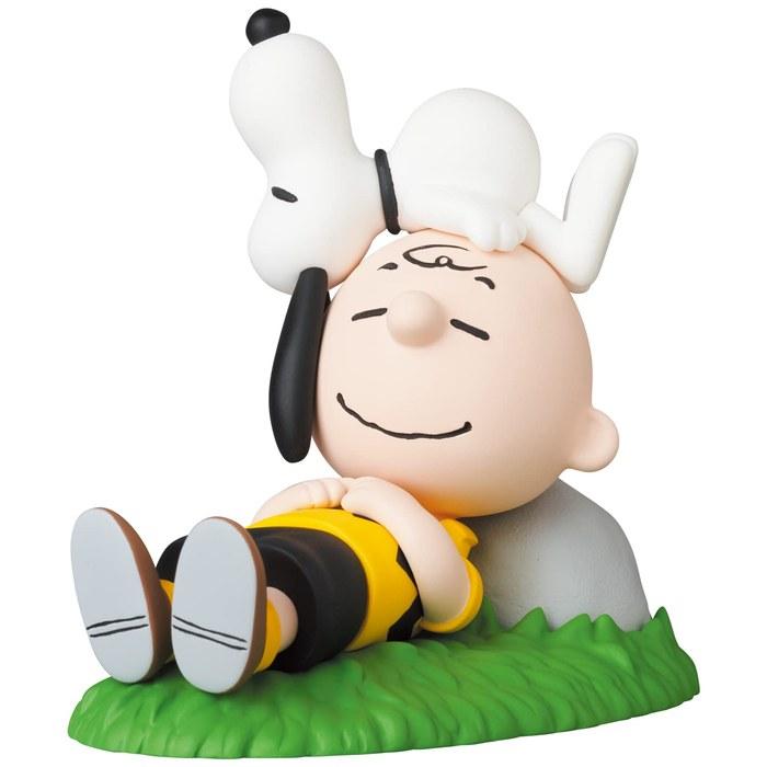 UDF Ultra Detail Figure No.681 PEANUTS SERIES 13 Napping Charlie Brown & Snoopy 1/8 Scale, Painted & Assembled Figure Approximately 87mm